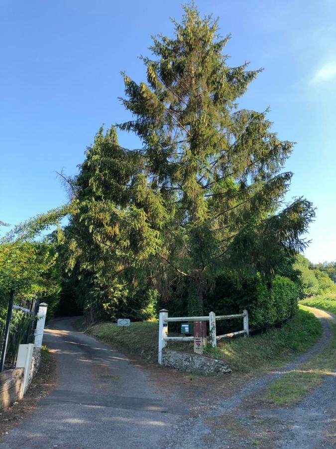 Aux Lettres Du Lavoir La Riviere-Saint-Sauveur ภายนอก รูปภาพ